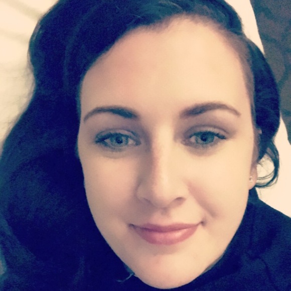 Meet your Posher, Ashley - Picture 1 of 1